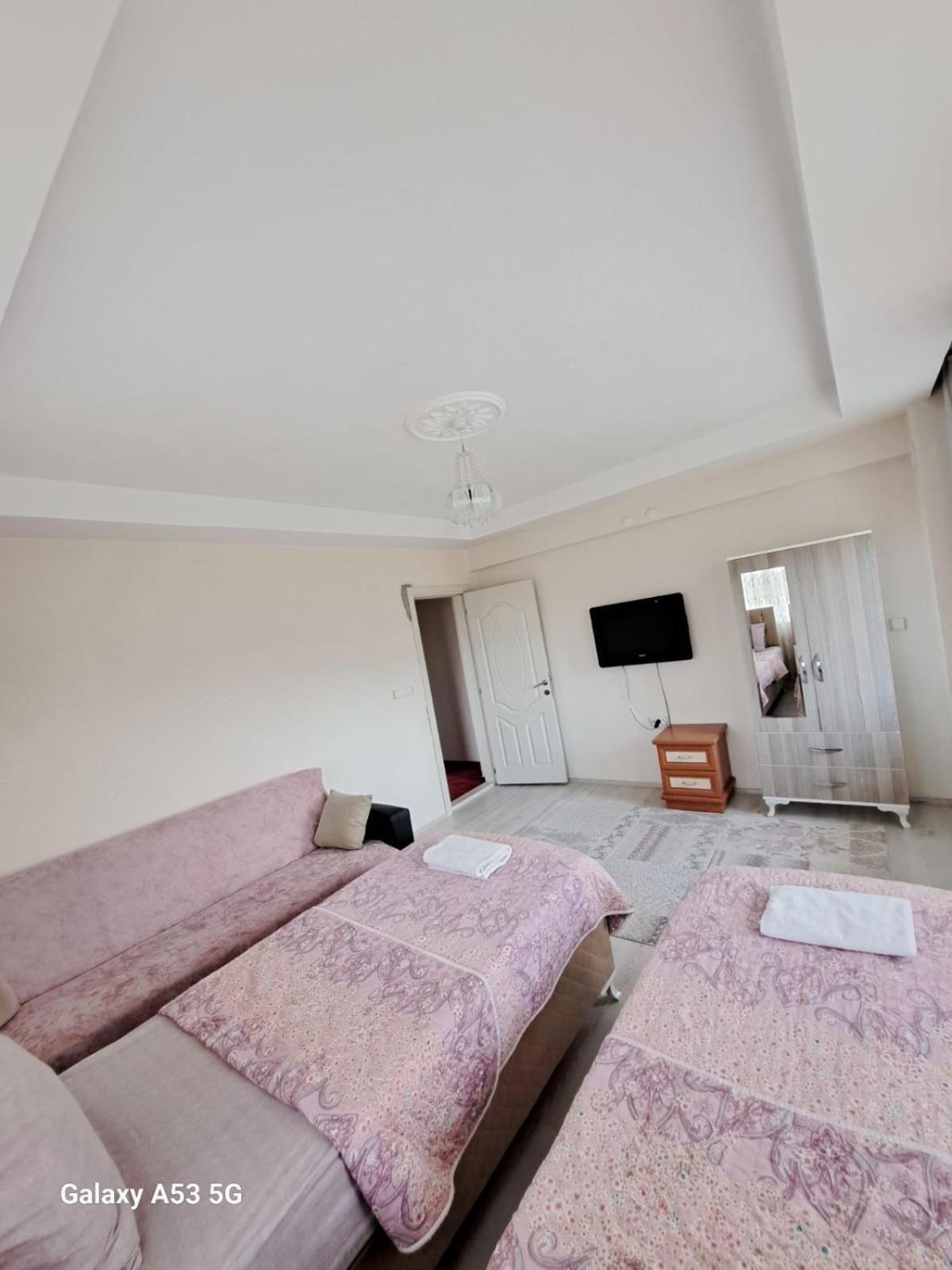 Salda Goelue Celikoez Apartment